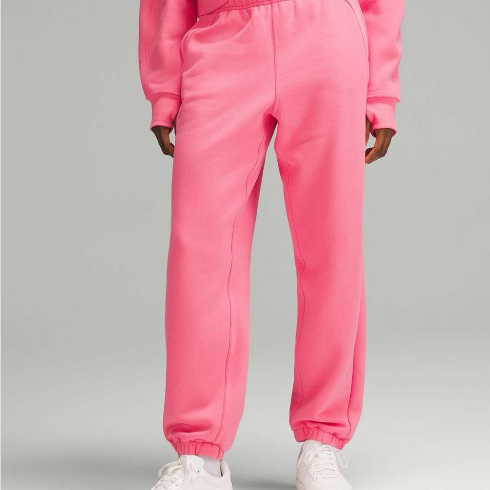 NWT Lululemon scuba oversized fit jogger *regular